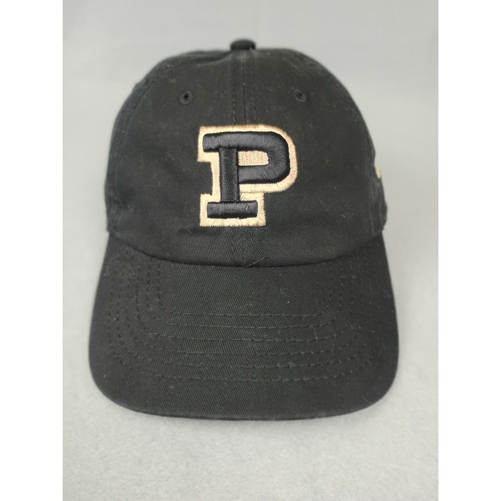 City Hunter C-91 Mens Black Embroidered P Logo Strapback Baseball Hat Cap